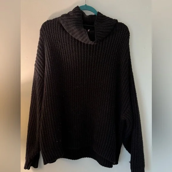 Free People Swim Too Deep Chunky Knit Cowl Neck Sweater Black Size S - Picture 1 of 2